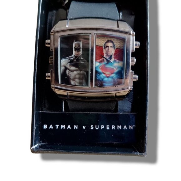 BATMAN SUPERMAN DAWN OF JUSTICE DUAL FACE TIME WATCH NIB - Picture 1 of 4